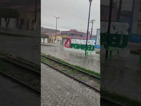 Muita chuva na cidade de Senador Pompeu-CE