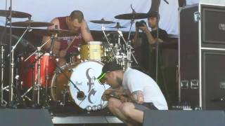 Emmure - Smokey [Live]