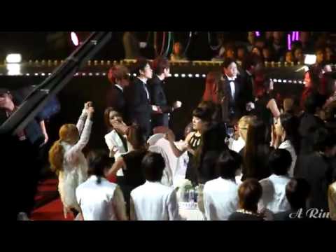 120120 SNSD Funny Moment @ 21th Seoul Music Awards