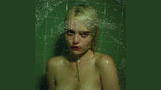 Sky Ferreira - Topic