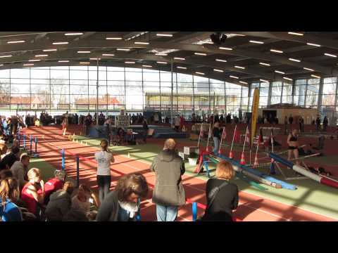 NDM Halle 2.2.2014 - 800m WJ U20 1. Zeitlauf