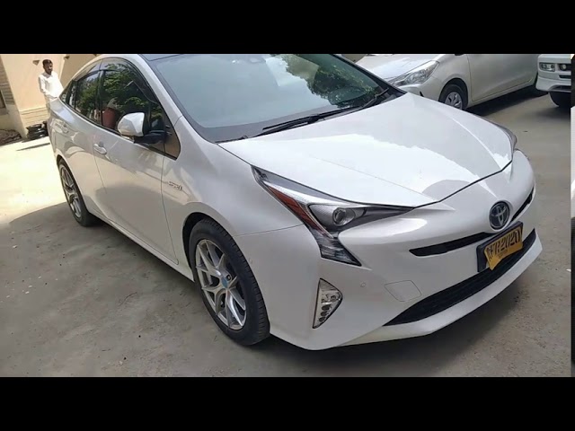 Toyota Prius A 2016 Video