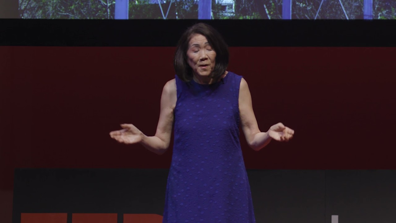 Sara Ting on stage
