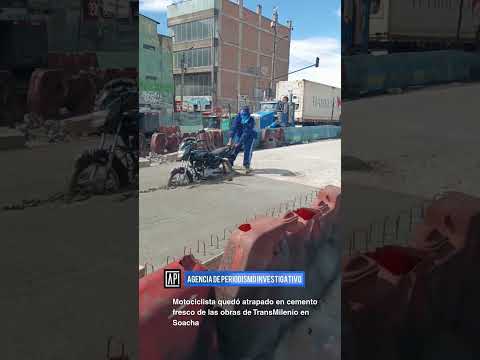 Motociclista quedó atrapado en cemento fresco de las obras de TransMilenio en Soacha