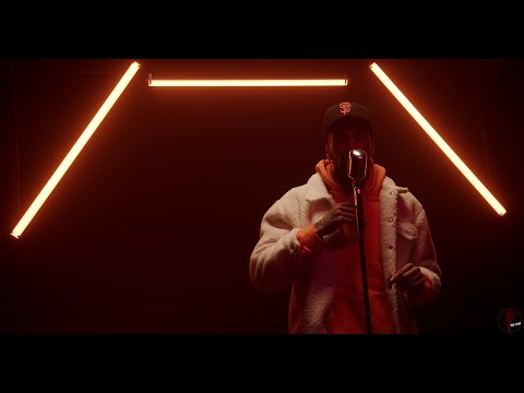 Slim Bishop - Broke Bitch Dream [Live Performance] (The Cage)