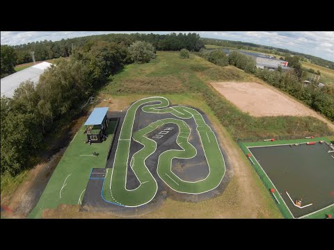 Following a RC buggy at HULSHOUT OFFROAD RACING with the Dji FPV