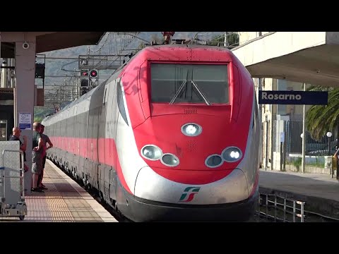 Treni alla stazione di Rosarno - Calabria