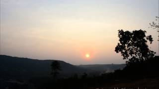 preview picture of video 'Time-lapse Video: Sunset at Shankar Parvati Ganesh Mandir, Ponda, Goa.'