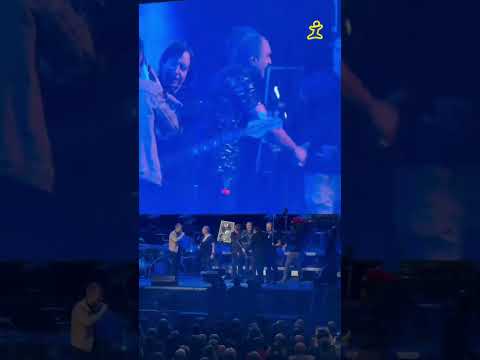 Olympic převzal platinovou desku za své album Bombarďák. ????✨