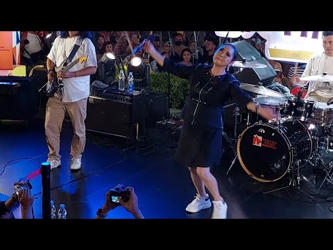 Vina Panduwinata - Cinta , live at Java Jazz On The Move , Sarinah Thamrin 19 mei 2023