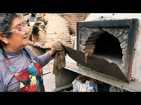 Doña Coca y Antonio Pereyra, Pan Casero artesanal. MAYU SUMAJ, Cordoba, Argentina.