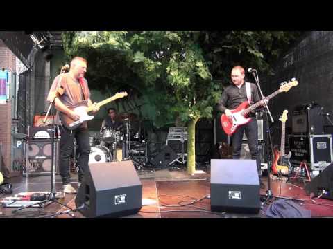 Ain't Nobody's Business / Roberto Morbioli with Morblus Trio at Streetlife 2016