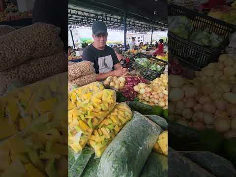 Barraca de Léo na Feira Livre de Paramirim Bahia