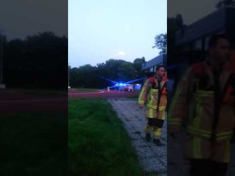 Brandweer Krommenie met spoed naar buitenbrand sportvelden Krommenie