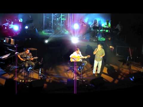 Fiel A La Vega-Boricua en la Luna