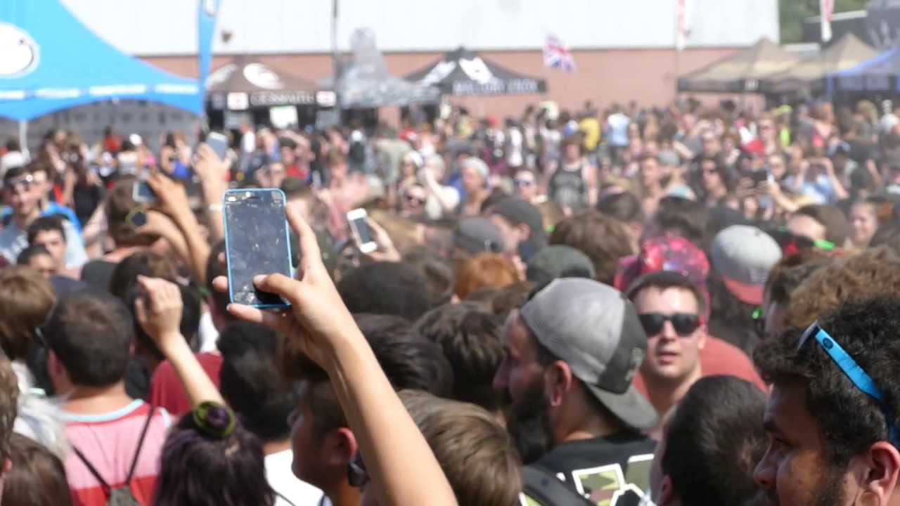 Sennheiser on the Road with VANS
