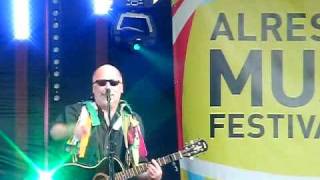 Press Gang perform &#39;The Nobleman&#39;s Wedding&#39;