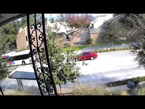 2 people in custody regarding shooting that killed woman, injured teen on METRO bus