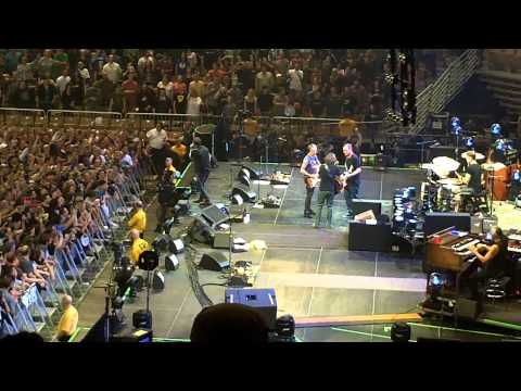 Pearl Jam: DCU Center,  10/16/13