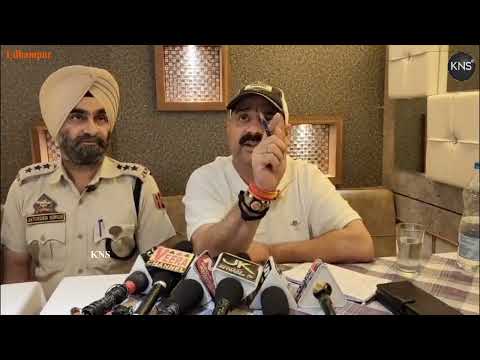ARTO Udhampur, Jugal Sharma, and Traffic DSP Jatinder Singh held a press conference addressing the traffic congestion caused by matador bus drivers.  They announced that a time limit has been set for vehicles traveling from the New Bus Stand to Nand Palace. Any violation of this limit will invite strict action against the drivers.