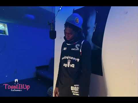 Tuck Uno - Who Really For Me? | Toast It Up Performance🎙🥂