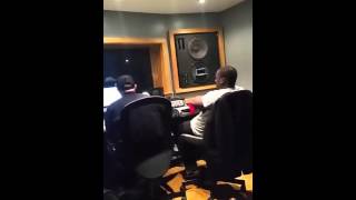 SPLIFTOUT @ D.I.T.C. STUDIO showing O.C. some Fiyah with Drawzilla