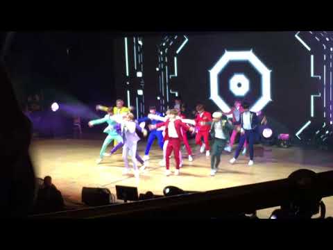 170825 - Seventeen in Toronto - Adore U (clip)