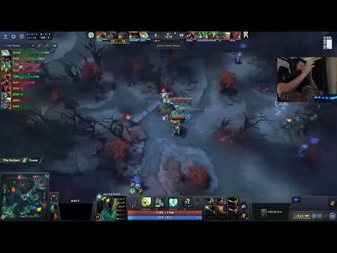 Gorgc "He's Absolute psychopath" On Shopify stand in MIKEY Item Build