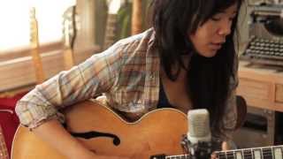 Thao plays "Kindness be Conceived" in the California light