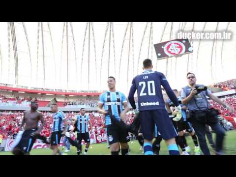 Inter 0 x 1 Grêmio - Brasileirão 2016 - Festa dos jogadores com a torcida