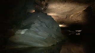 preview picture of video 'Lost River Cave'