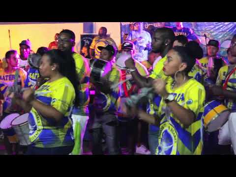 Bateria Furiosa de Viamão UNIDOS DE VILA ISABEL 2017 Esquenta na Festa da Bateria