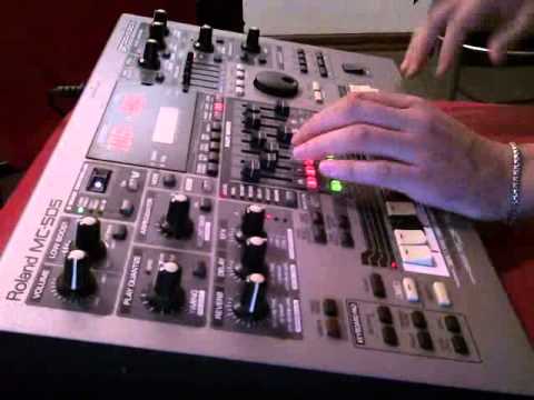 Roland MC-505 DeepDub Techno