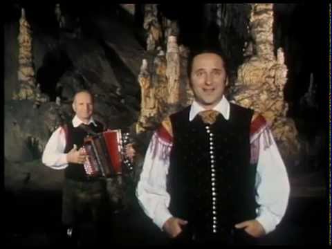 Ansambel Lojzeta Slaka - Večer ob morju (Official Video)