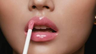New ROUGE COCO HYDRA GLOSS. Maximalist elegance.