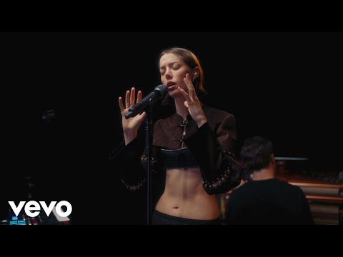 Arctic Lake - Fireflies (Live From London)