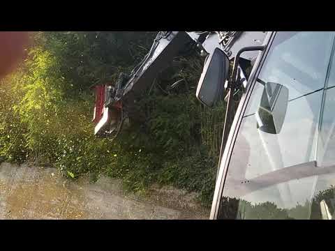 AGRIPIÙ & PALLADINO: TESTATA TRINCIANTE TSF-P + MECALAC 15MWR