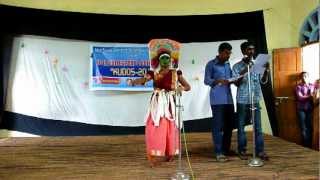 preview picture of video 'MIIT College Day 2012 : Ottam Thullal by S5 MCA'