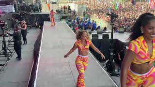 Download lagu Nile Rodgers & CHIC-Intro and Opening Set at Glastonbury - June 29, 2025 mp3 Download lagu Nile Rodgers & CHIC-Intro and Opening Set at Glastonbury - June 29, 2025 mp3