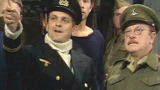 Dad's Army - The Deadly Attachment - NL Ondertiteld - ... your name vill also go on ze list!...