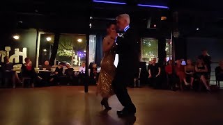 Video thumbnail for Paula Franciotti & Orlando Scarpelli - 2/4 - orq-Pedro Laurenz (Abandono)