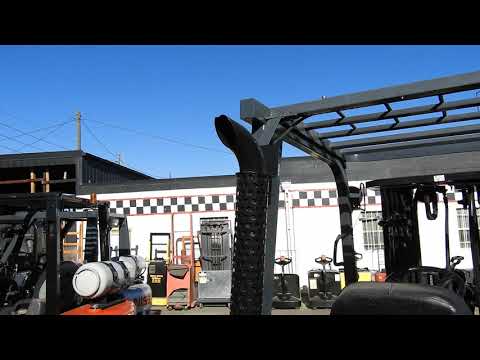 Nice 2009 Toyota 7FDU35, 8,000lb Capacity, Pneumatic tire forklift