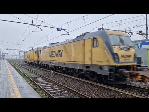 30 minuti di orologio sotto la neve in stazione ad Arquata Scrivia con MEDWAY GIULIA MAI & AURORA
