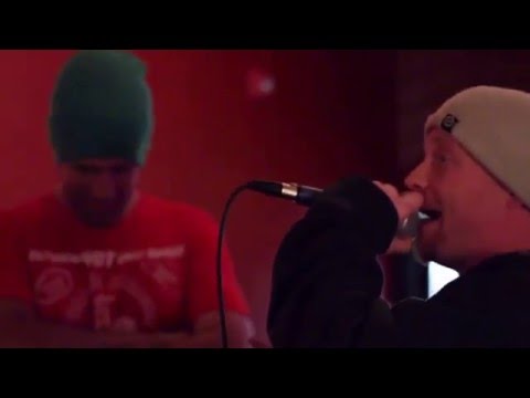 Compliment Battle in St. Louis, Tucker Booth vs. Words Babylon