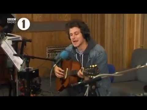 Jamie T - If I Were A Boy (Beyonce Cover) - Live Lounge