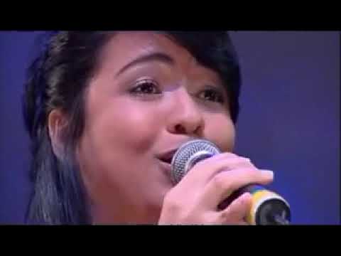 Vitorino Silva e Lilian Paz (Orquestra) - O Bom Consolador hino cristão 100