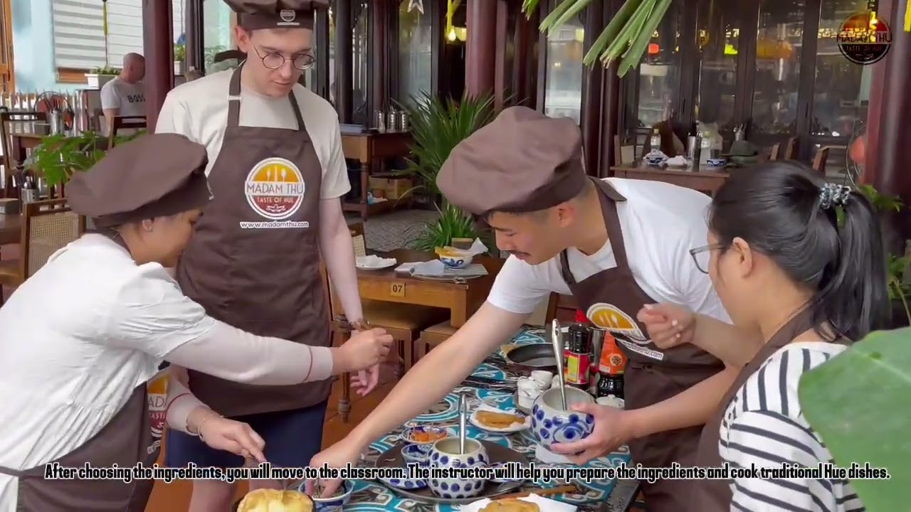 Catch a glimpse of interactive culinary experience with a cooking class.