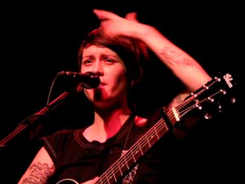 Thurs 4/20 Tegan & Sara - Tegan Blacks Out and Almost Pukes @ #1 The Henry Fonda Theatre 10/16/08