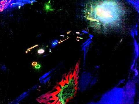 Deshi @ Universo Paralello 11 -  303 Stage