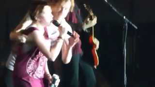 Paradies - Die Toten Hosen - 2013-05-25 Innsbruck, Austria (feat. Bernadette)